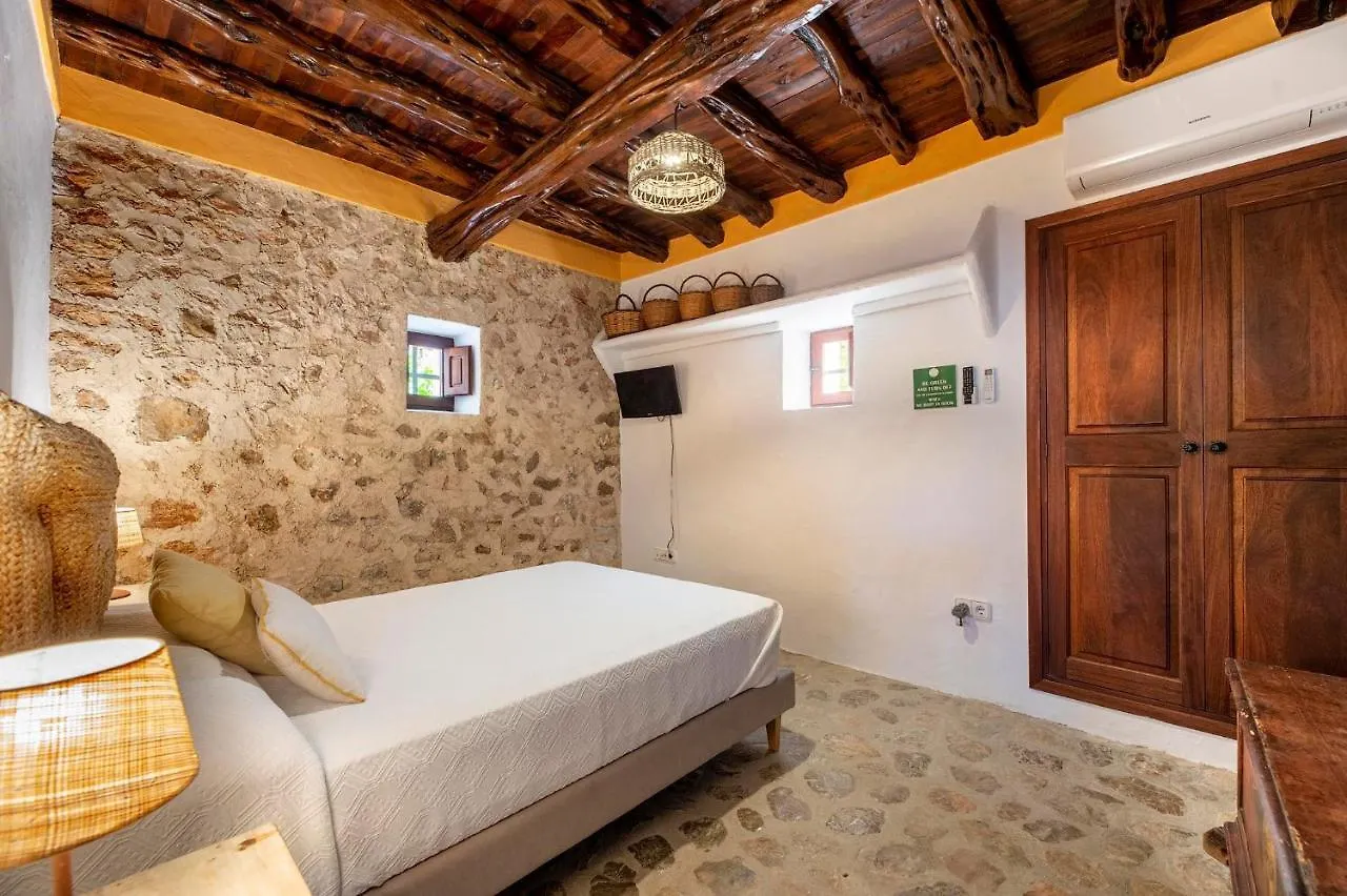 Can Mateu Santa Eularia des Riu 0*,